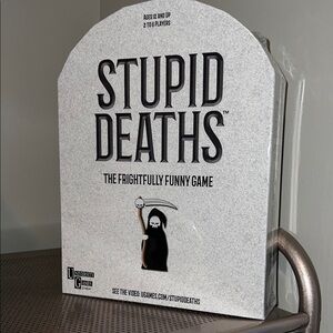 Stupid Deaths Frightfully Funny Game - Gray